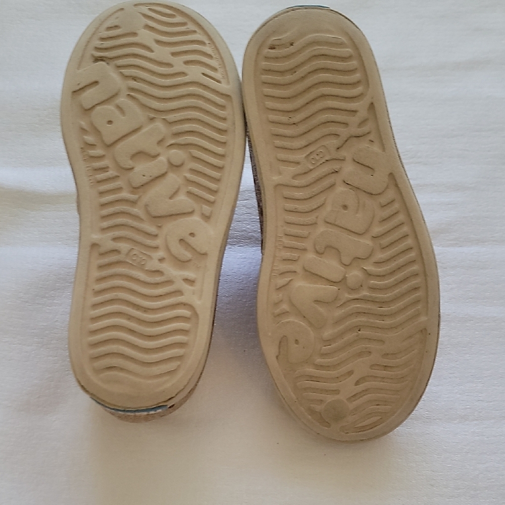 Native Gold Perforated Slip-On Shoes - Picture 4 of 5